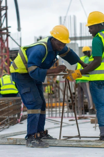 Image representing the commercial contractor industry.